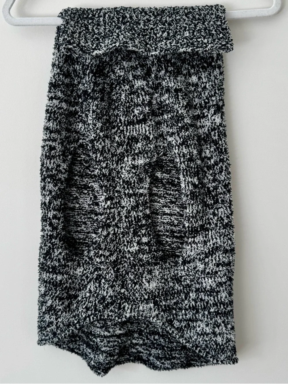 Heart to Tail Ultra Cozy Pet Sweater, Black & Grey Melange – Size XL